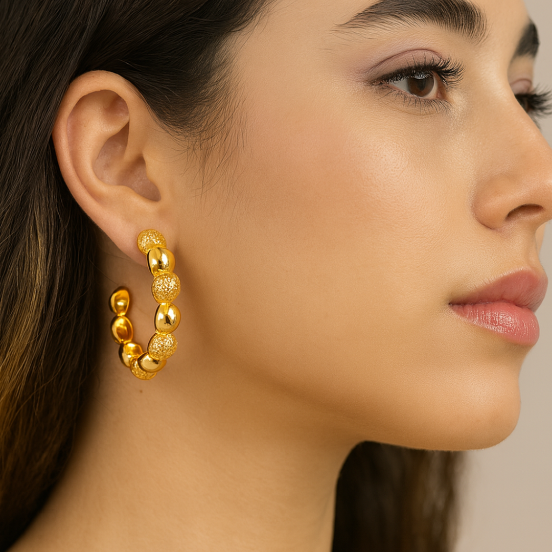 Aretes semi corazon dorado - Imagen 4