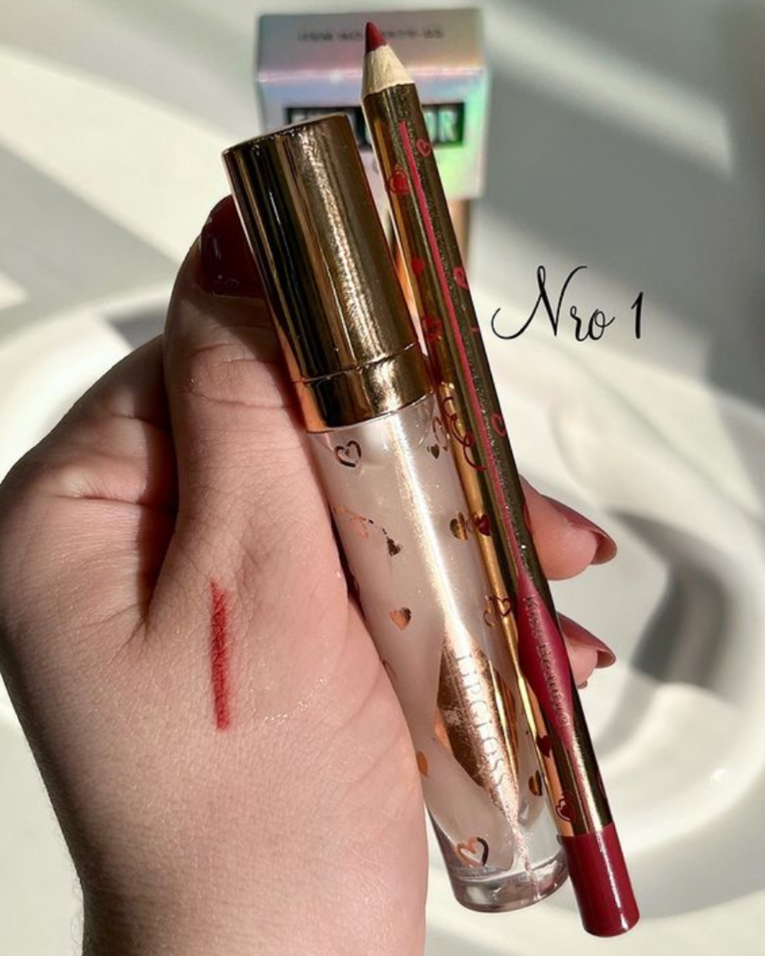 Kit delineador Lipgloss Kiss Beauty - Imagen 7