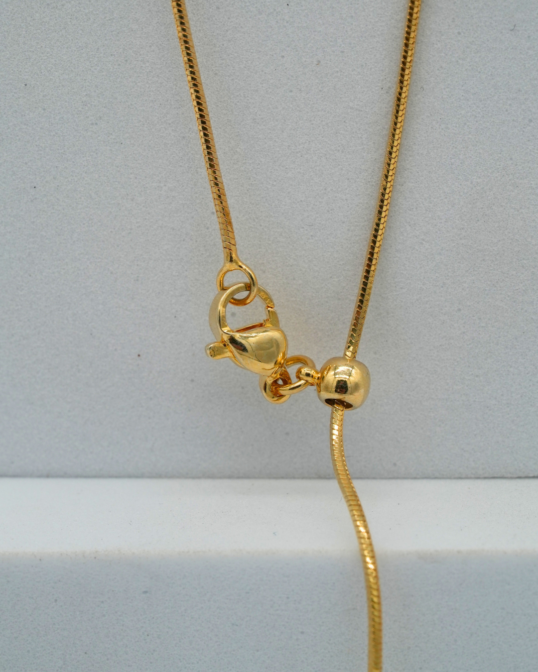 Set cadena y dije + aretes gemas Love blanco - Imagen 8